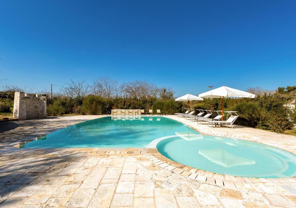 Ostuni Villa | 1405 Villa Corte Del Camedrio