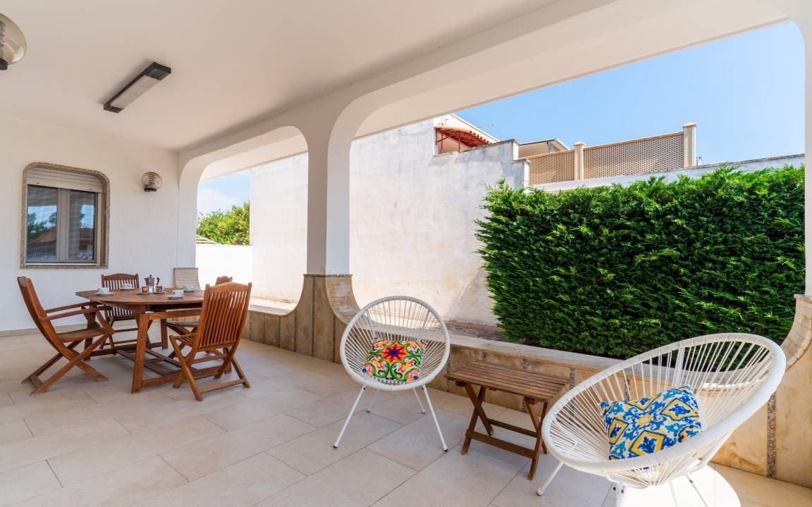 Torre Lapillo Villa | 144 m² Villa ∙ 4 bedrooms ∙ 12 guests