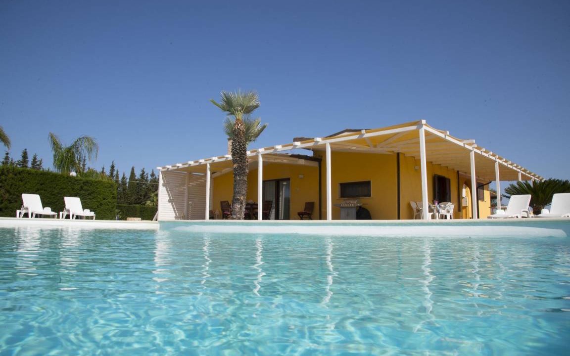 Melissano Villa | 180 m² Villa ∙ 4 bedrooms ∙ 8 guests