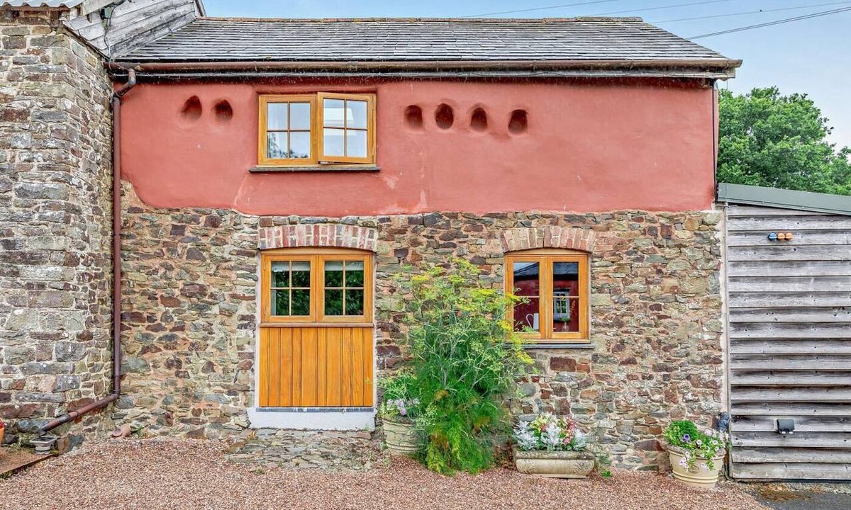 Chulmleigh Cottage | 2 Bed in Chulmleigh (oc-bears)