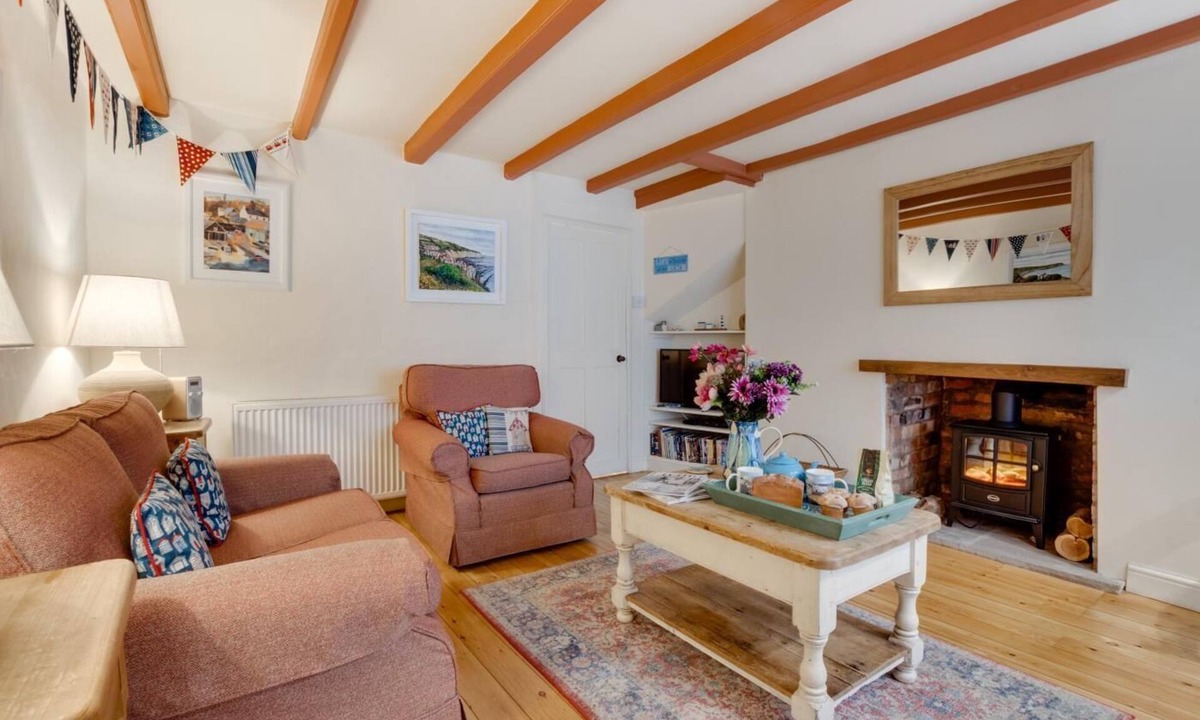 Sandsend Cottage | 2 Bed in Sandsend (oc-wa307)