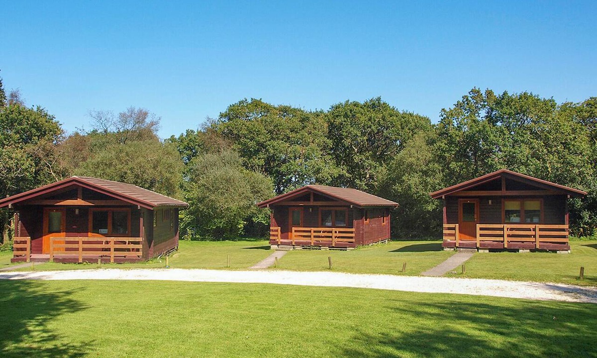 Brazzacott Ski Chalet | 2 bedroom accommodation in North Tamerton, Bude