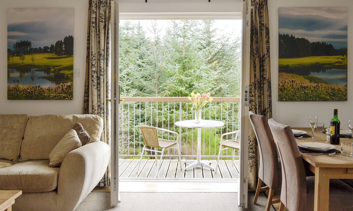 Inchmarlo Cottage | 2 bedroom accommodation in Inchmarlo, near Banchory