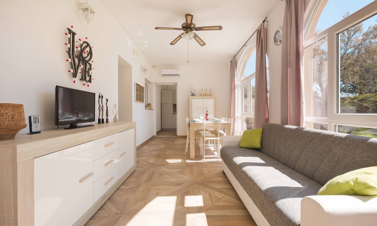 Giorgilorio House | 2317 Villa Rose by Barbarhouse