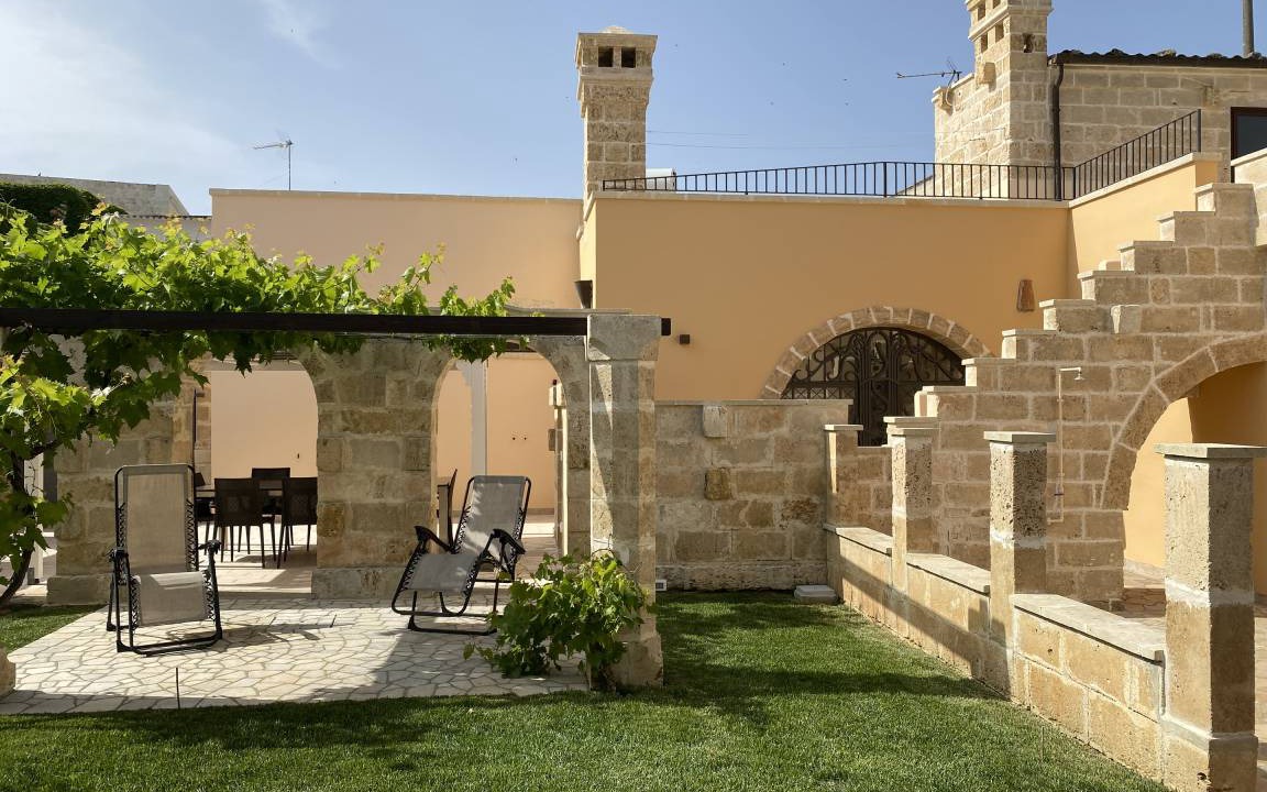 Surano House | 250 m² House ∙ 3 bedrooms ∙ 6 guests