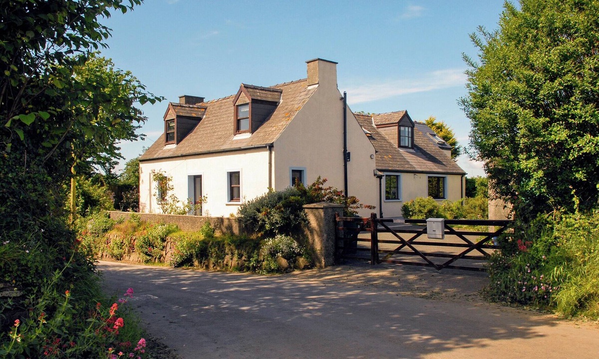 Nolton Cottage | 3 bedroom accommodation in Nolton Haven