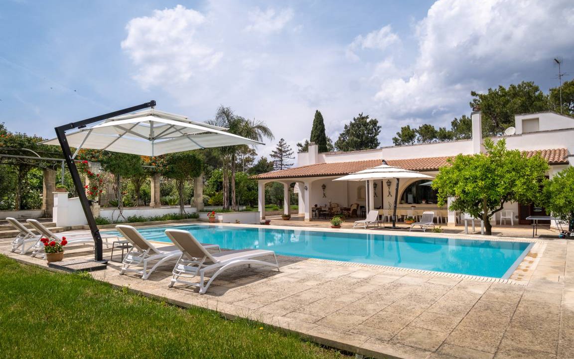 Monteroni di Lecce Villa | 300 m² Villa ∙ 5 bedrooms ∙ 12 guests