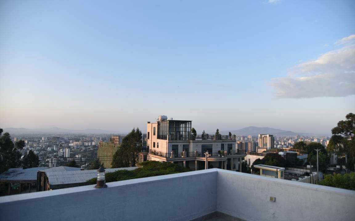 Lideta Villa | 615 m² Villa ∙ 3 bedrooms ∙ 8 guests