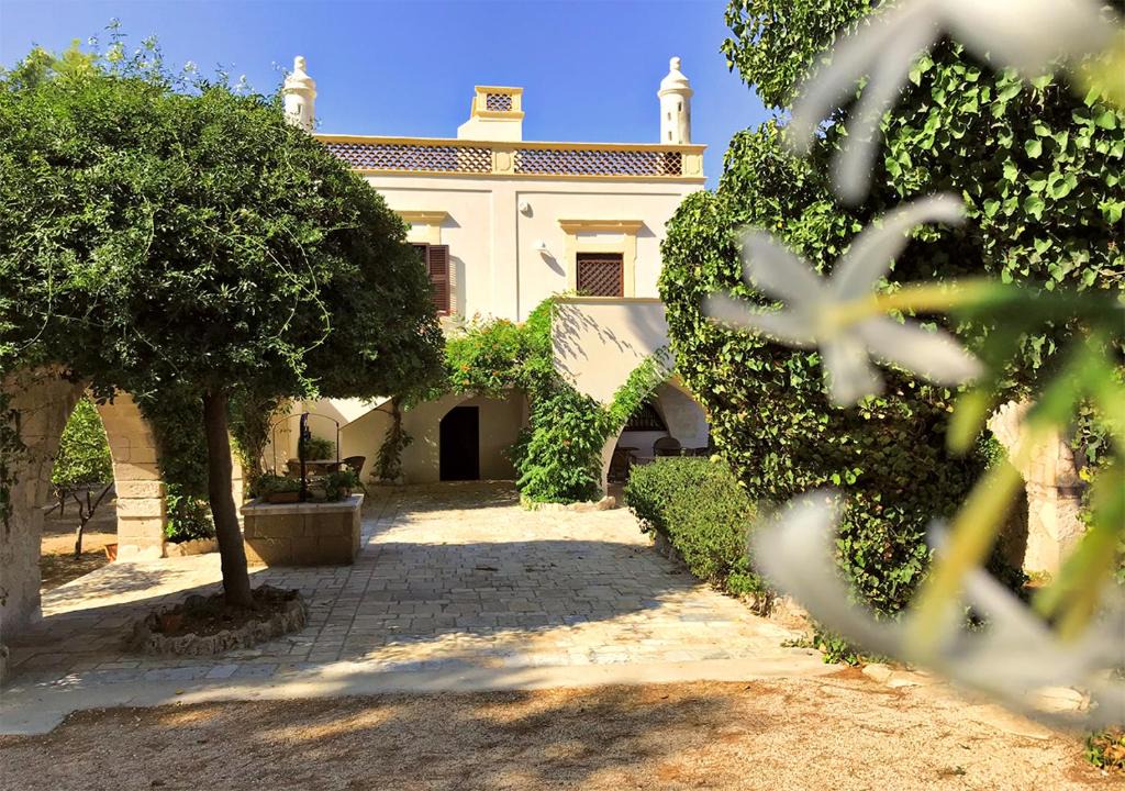 Pulsano Bed & Breakfast | Antica Casina B&B di Charme