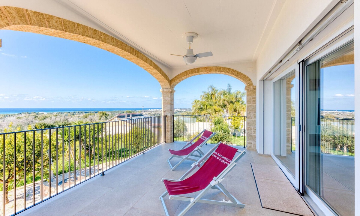 Fontanelle Apartment | Apartment 'Bianca' with Sea View, Wi-Fi and Air Conditioning