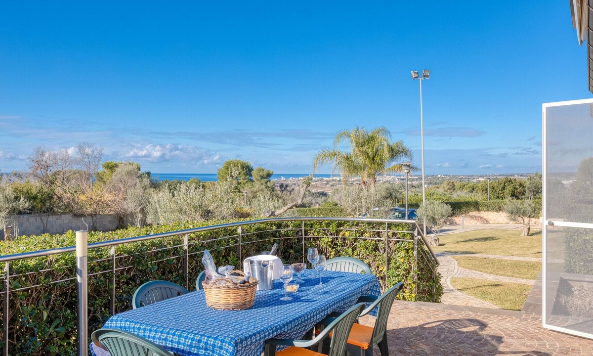 Fontanelle Apartment | Apartment 'Residence Margherita - Lavanda' with Sea View, Wi-Fi and Air Conditioning