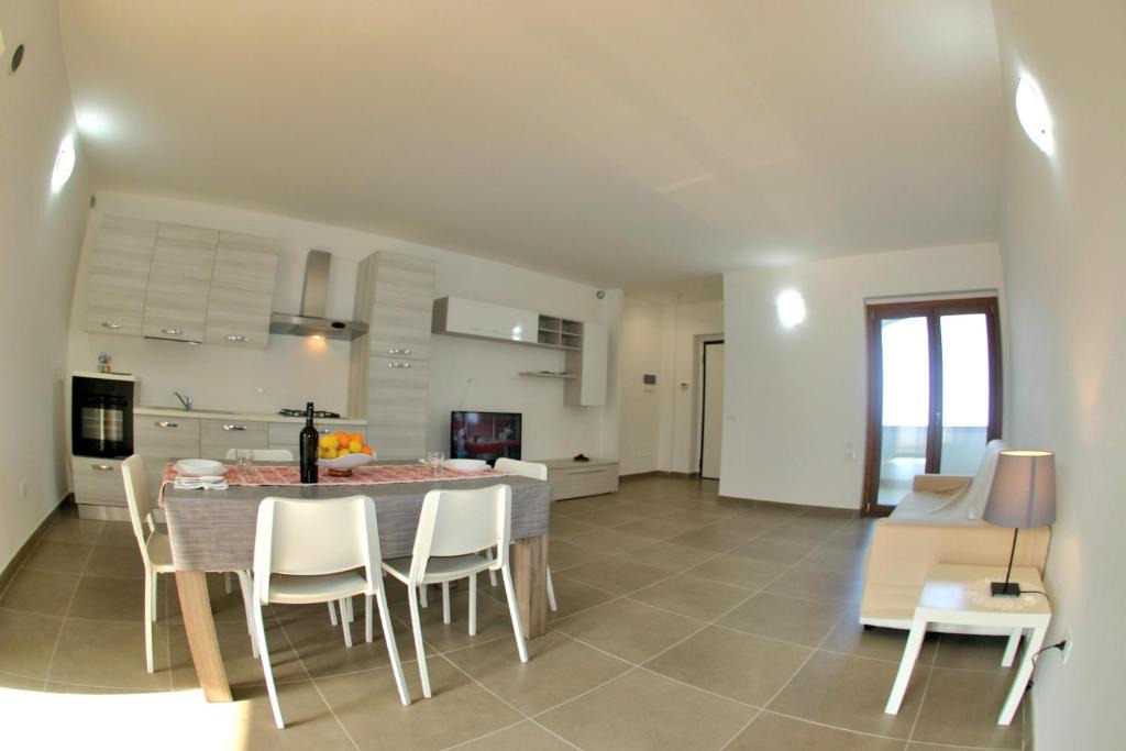 Rodi Garganico Apartment | Appartamento azzurro