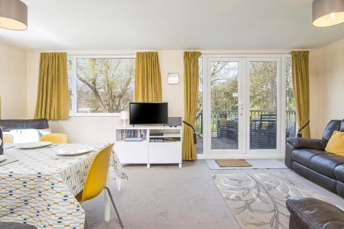 Nolton House | Avalon