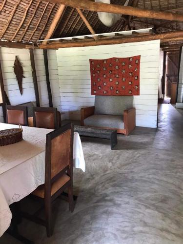 Analanjirofo House | Beach front Cottage