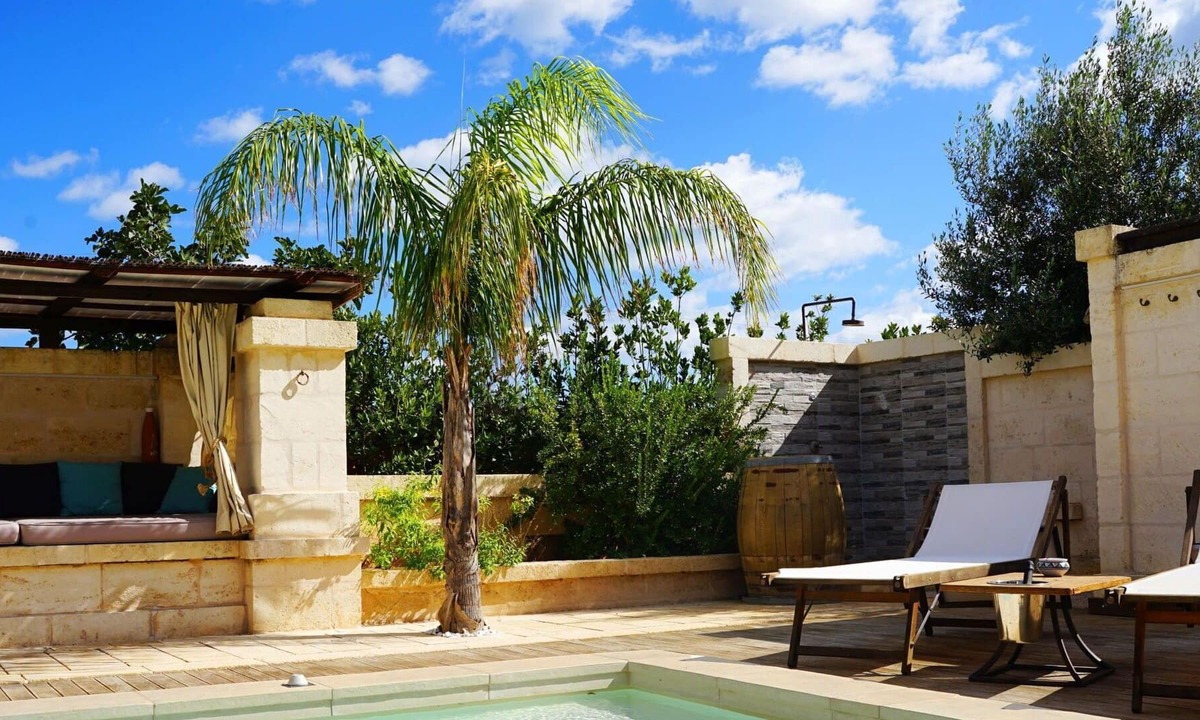 Pezze di Greco Villa | Beautiful private villa for 3 people with A/C, hot tub, private pool, WIFI, patio and parking