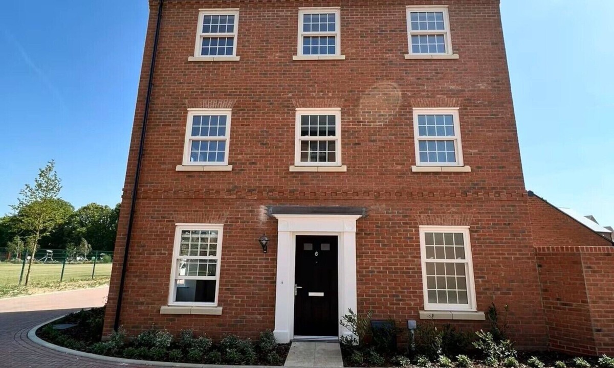 Brampton House | Brampton Park