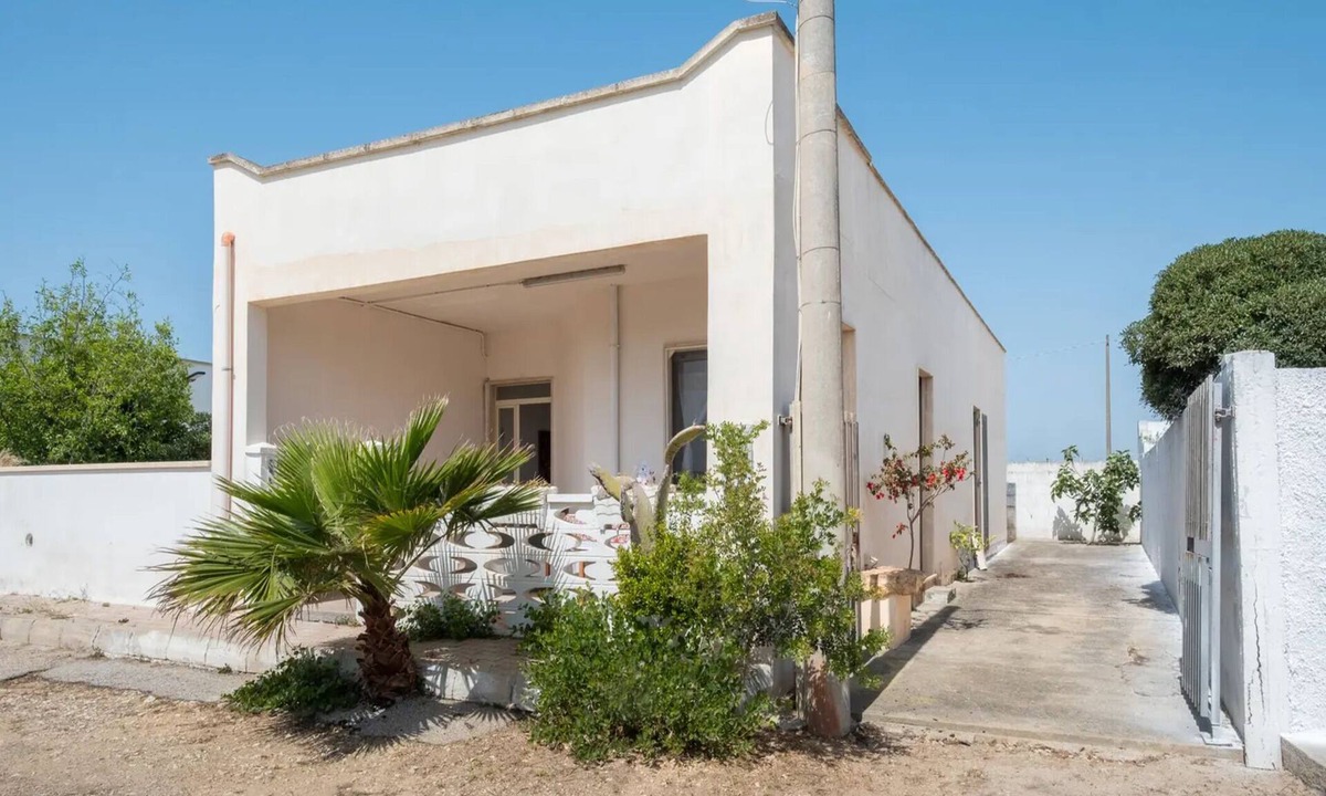 Torre Castiglione Villa | Charming Italian Villa in Torre Castiglione with Private Entrance