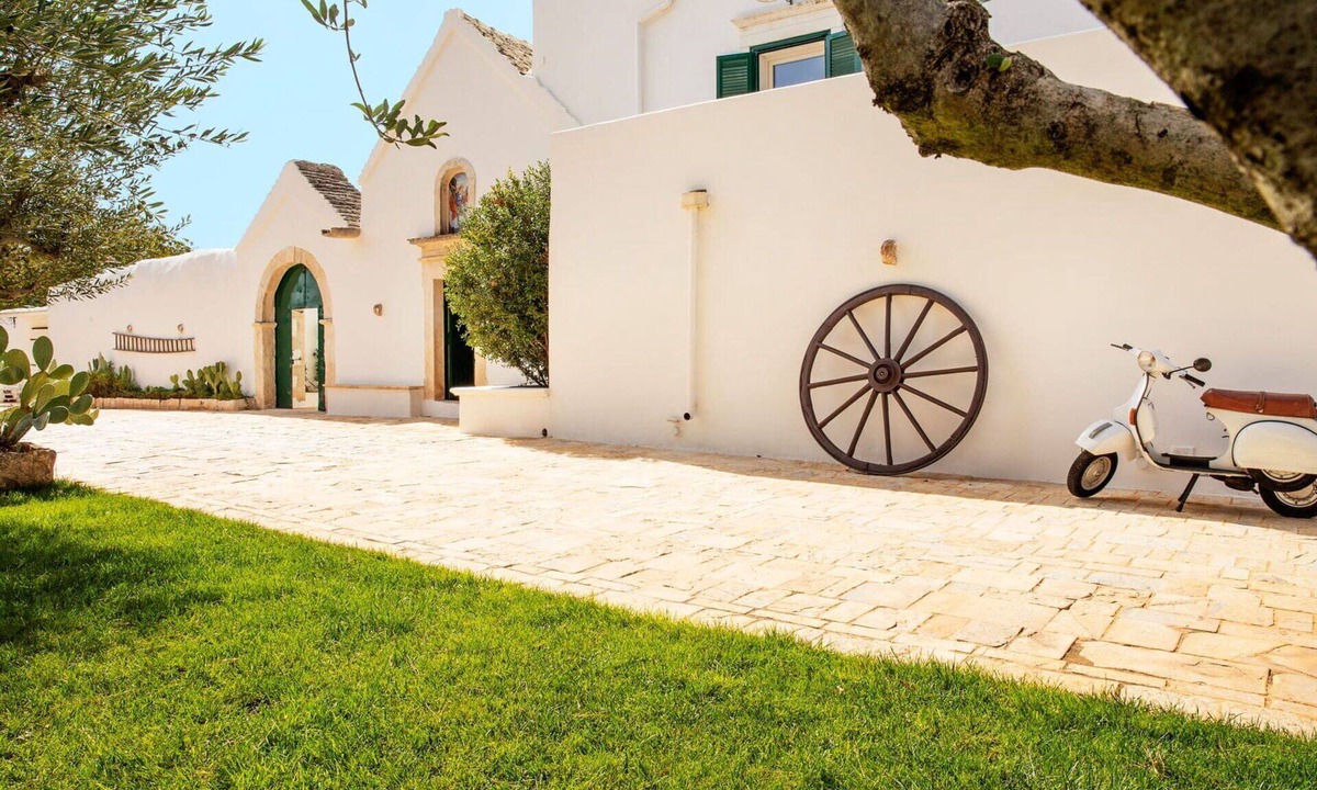 Martina Franca Other | Country House/Farm House in Martina Franca with 7 bedrooms sleeps 18