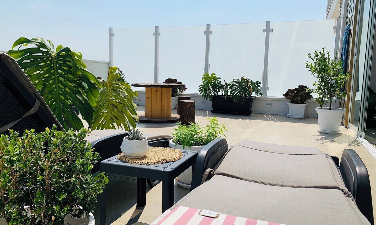 Municipio 2 Apartment | Dalù Suite with terrace, mini-pool Albatros; Zen Luxury