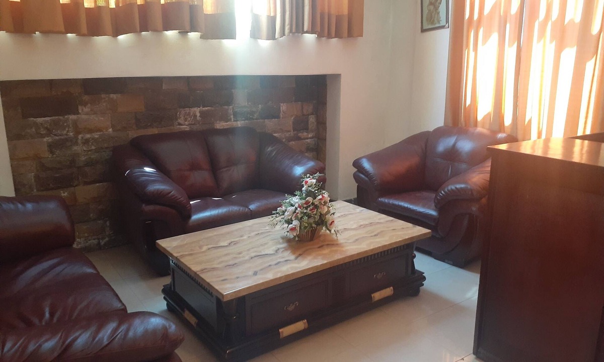 Bole House | DMH Guest House