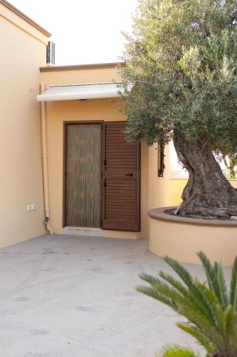 L'Assunta House | Donna Maria