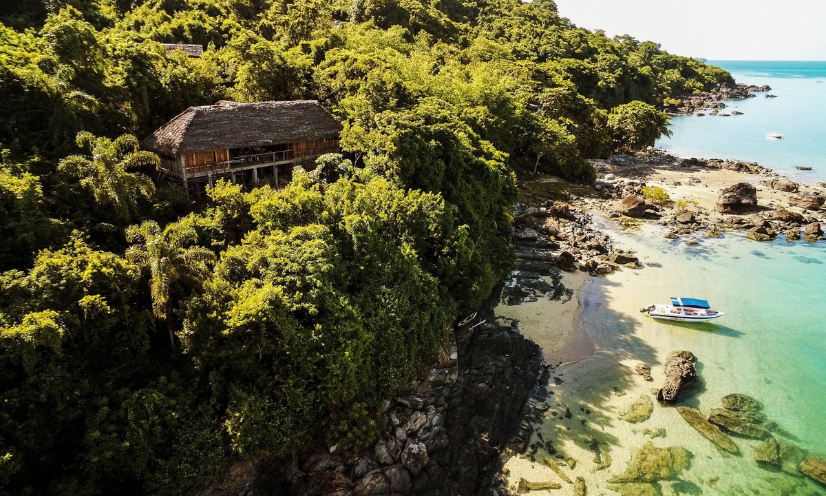 Nosy Komba Cabin | Ecolodge with private beach on the tropical island of Nosy Komba - Madagascar