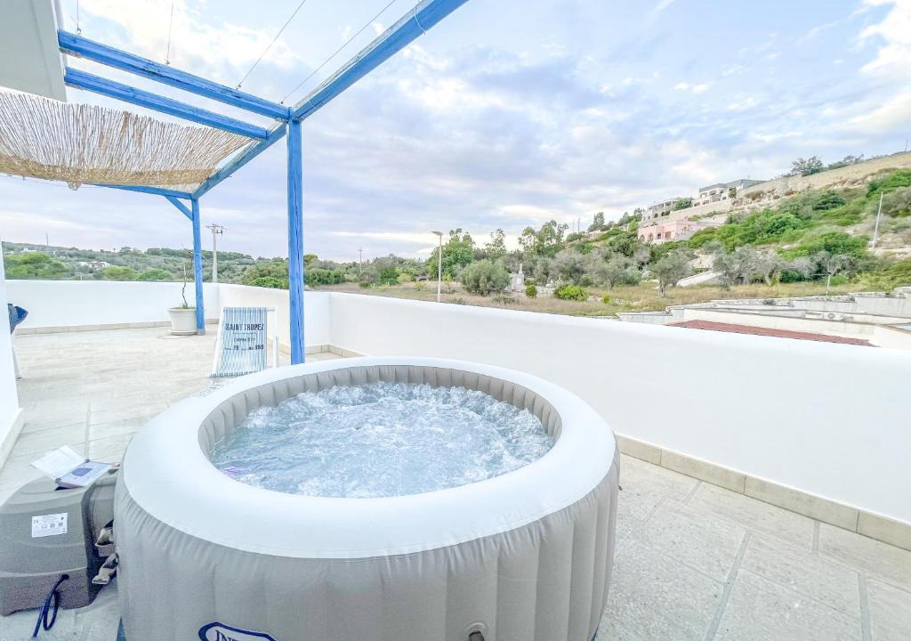 Castro Marina House | Gyaaim