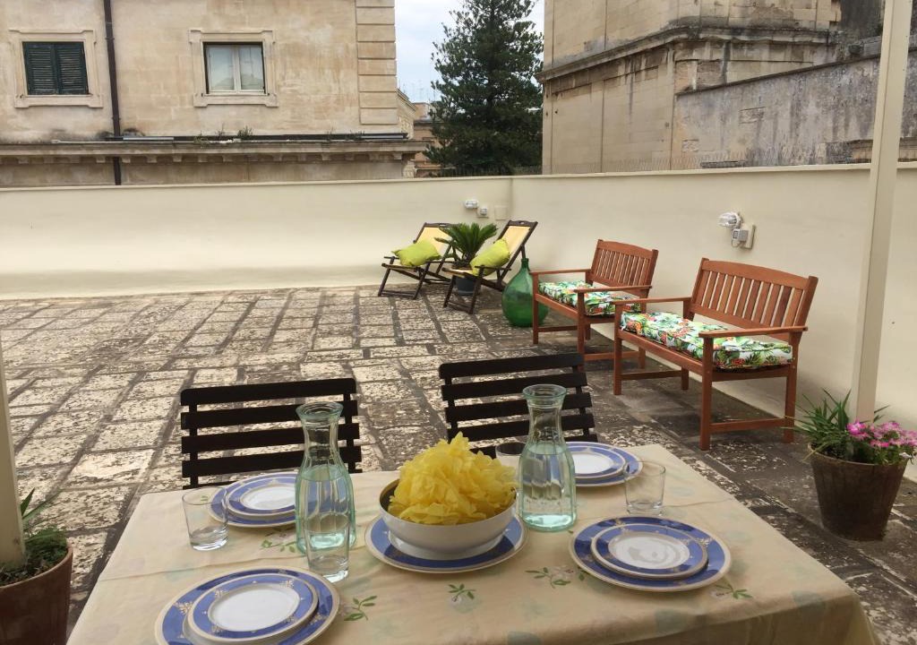 Lecce Historic Center Apartment | Historic Terrace