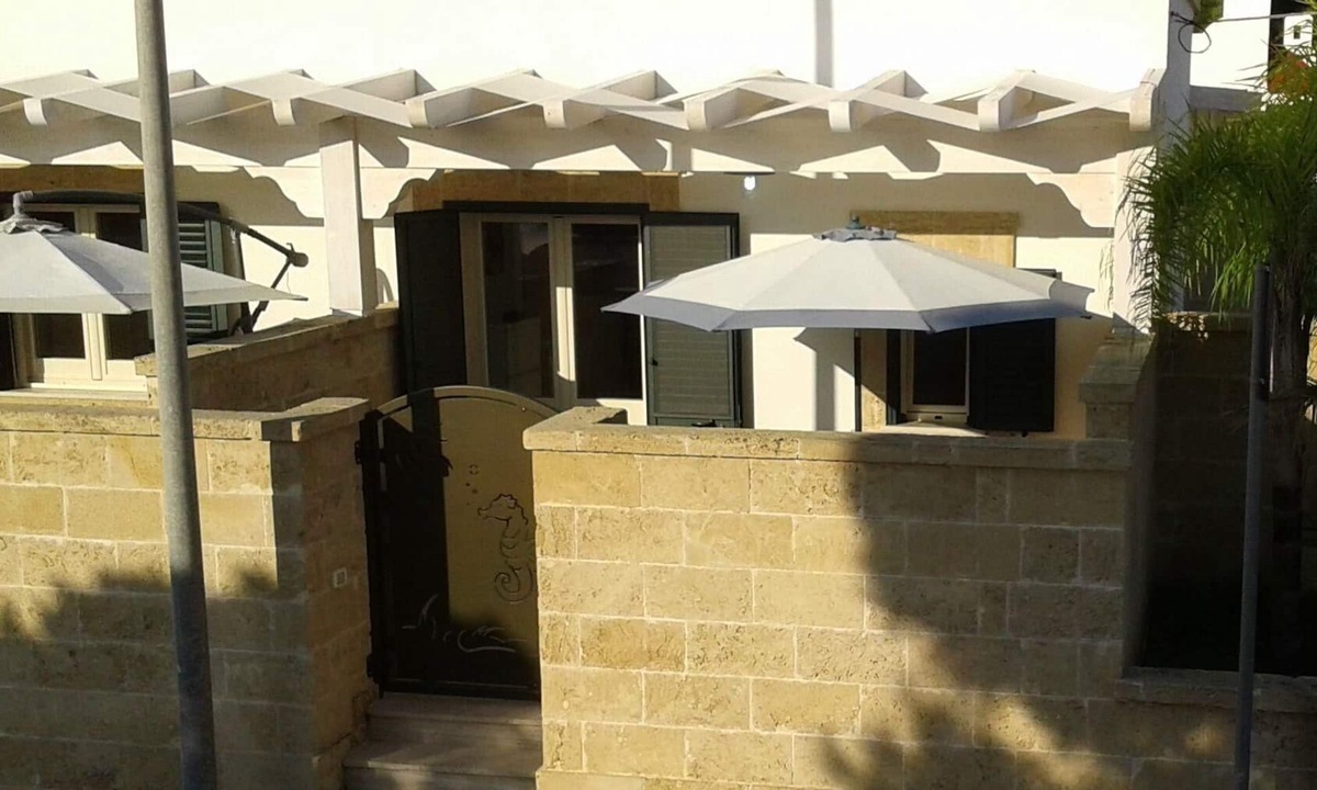 Campomarino di Maruggio Apartment | Holiday apartment Campomarino for 1 - 2 persons with 1 bedroom - Row house