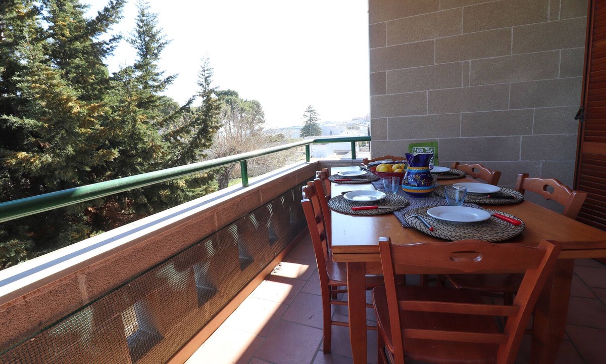 Otranto House | Holiday Home 'Casa Zara A Otranto' with Balcony, Wi-Fi and Air Conditioning