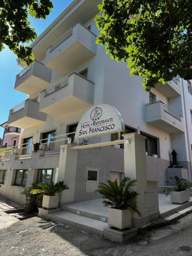 San Giovanni Rotondo Hotel | Hotel San Francesco