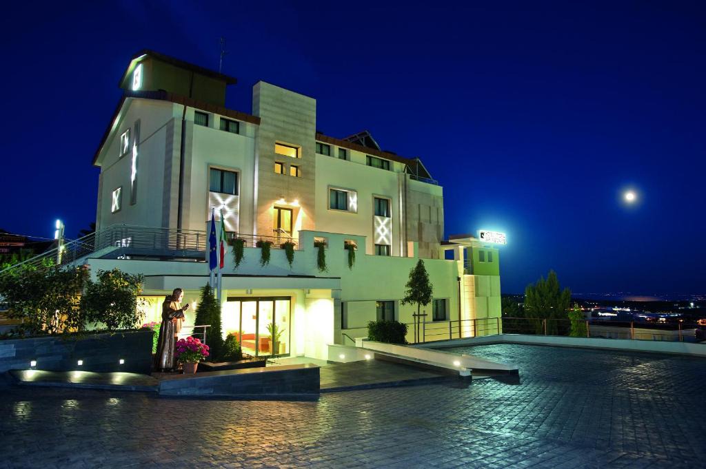 San Giovanni Rotondo Hotel | Hotel Vittoria