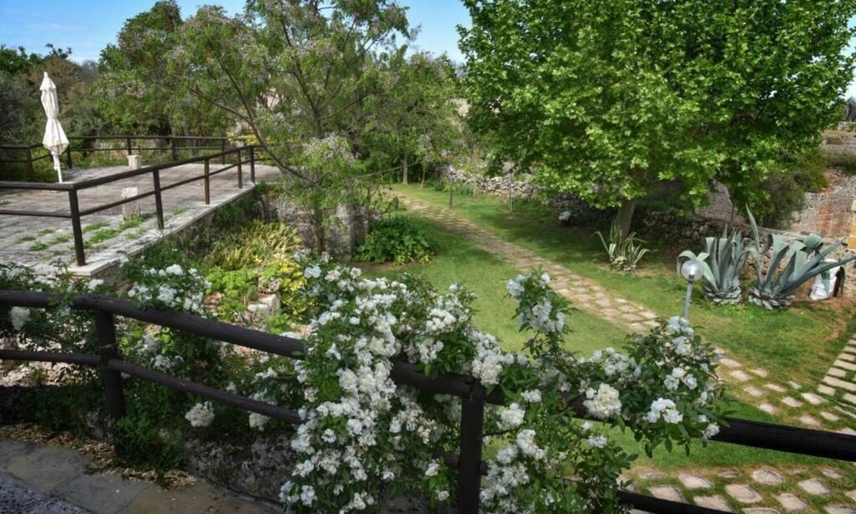 Novoli Apartment | In exclusive botanical garden, apartments with private whirlpool and swimming pool