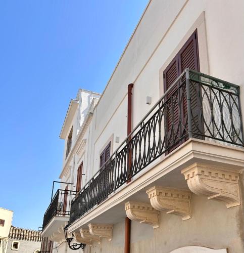 Carovigno Apartment | La casetta della piazza