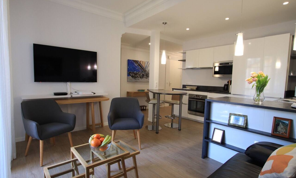 Vernier Apartment | Libération