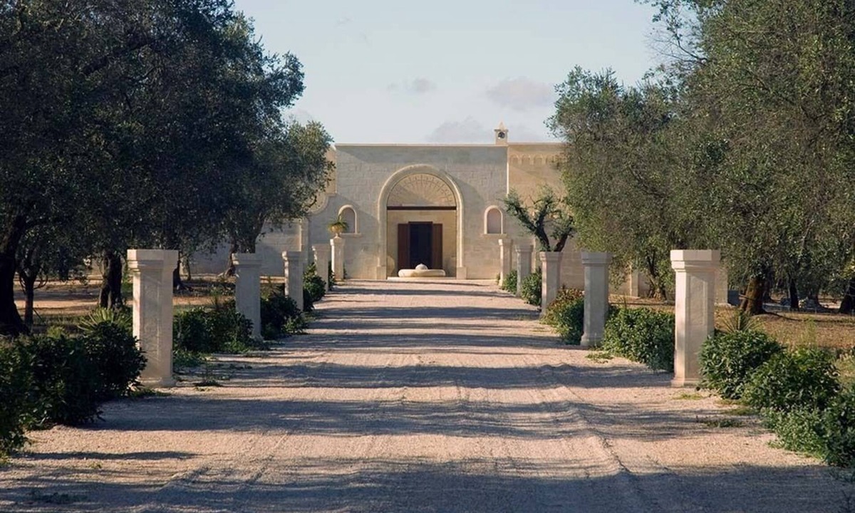 Carpignano Salentino Villa | Luxurious & spacious Masseria in stunning Puglia, Italy near large sandy beach