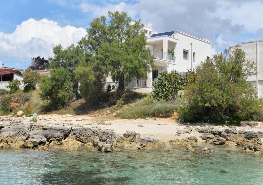 Marina di Pulsano Villa | Luxury Beach Villa Puglia Italy