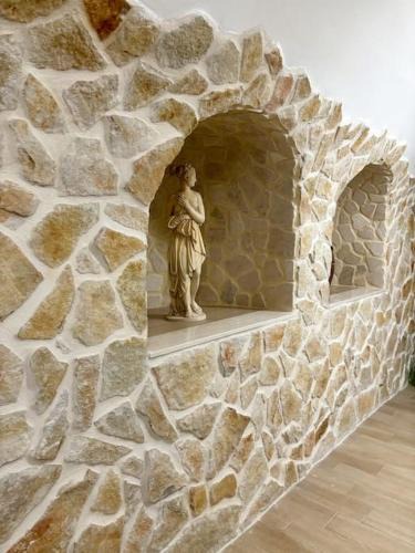 Manfredonia House | Mariposa Suite