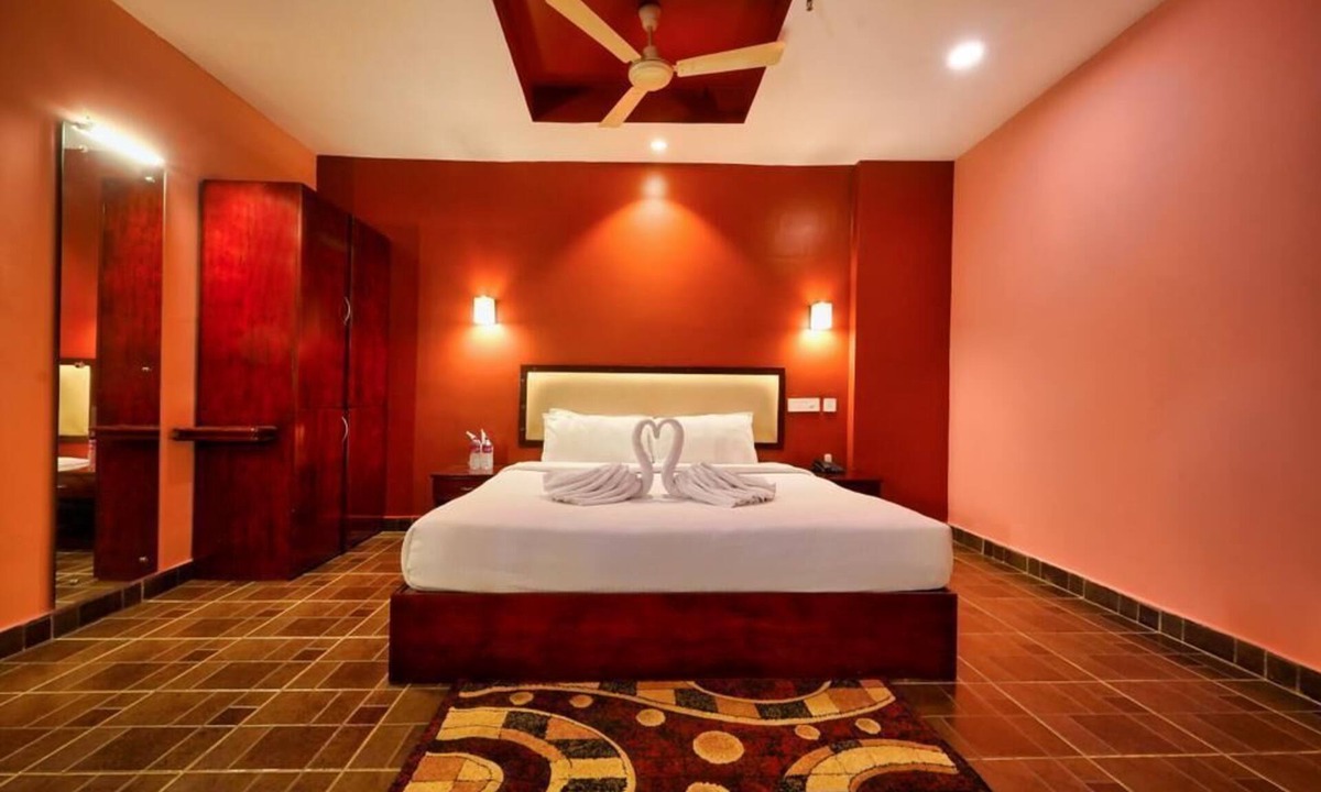 Vythiri Hotel | MISTY GATE