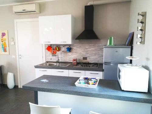 Otranto House | Modern Holiday Apartment With Wi-fi, Air Conditioning And Balcony; Pets Allowed