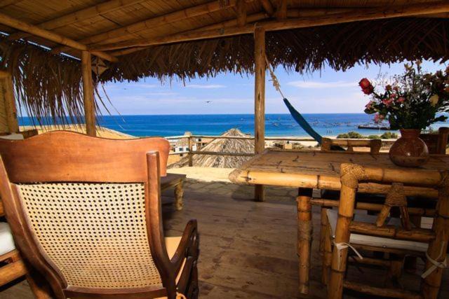 Punta Veleros Hotel | Oceanic Bungalows