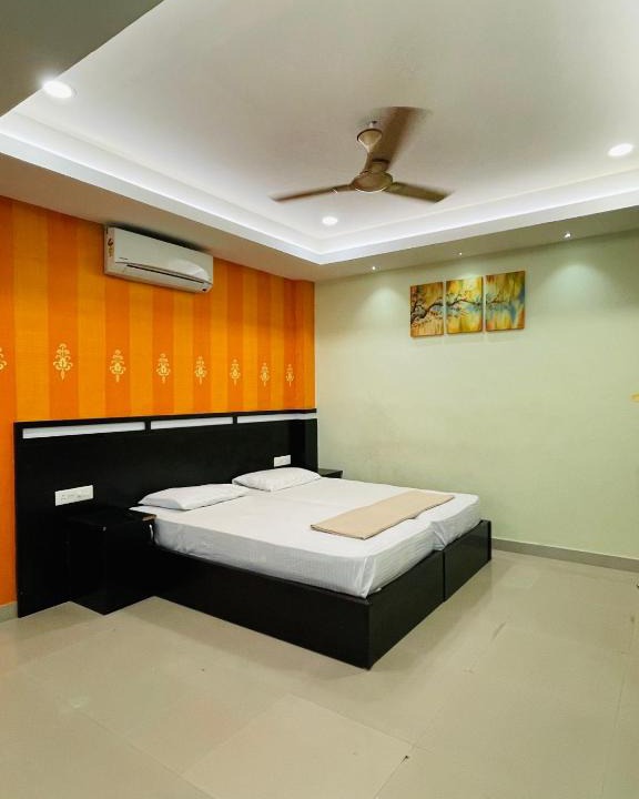 Mamangalam Cabin | OMAR RESIDENCY
