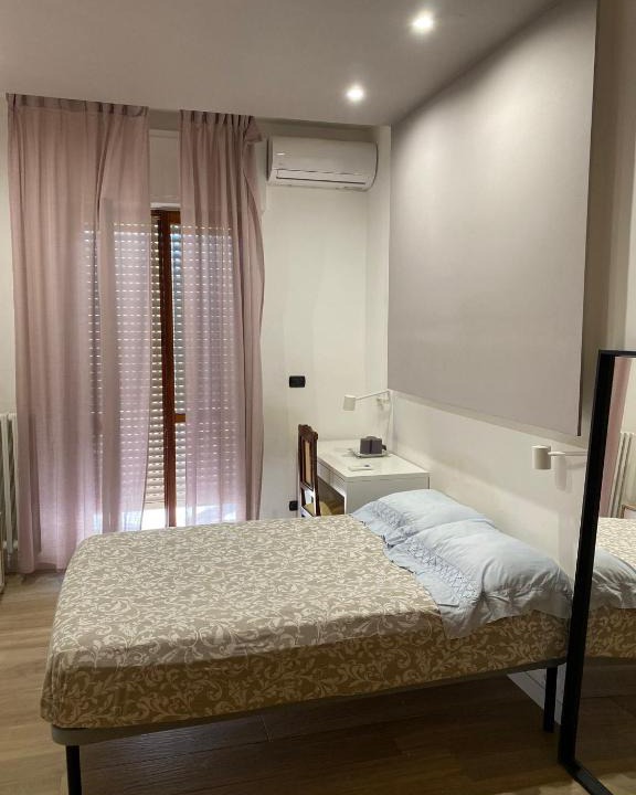 Municipio 2 House | Poggiofranco Green Rooms in Apartment