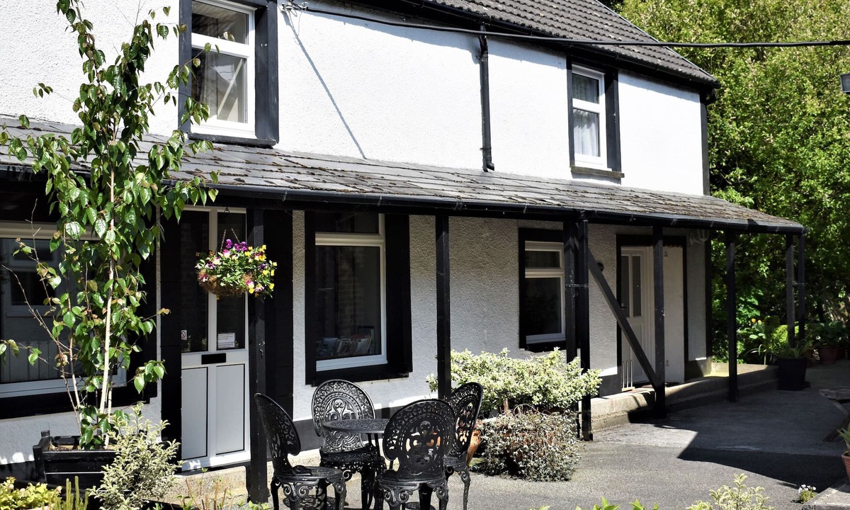 Whitland Cottage | RED KITE, pet friendly, character holiday cottage in Blaenwaun