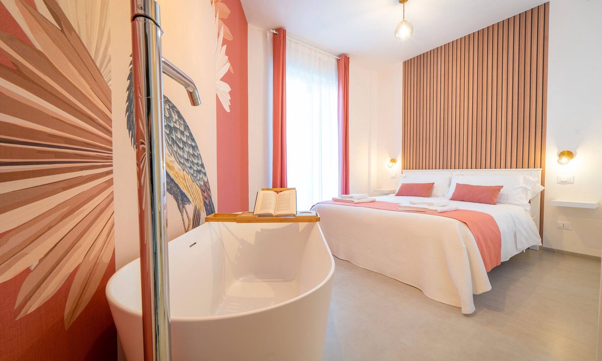 Conversano Apartment | Room 'Volutta' with Shared Terrace, Wi-Fi and Air Conditioning