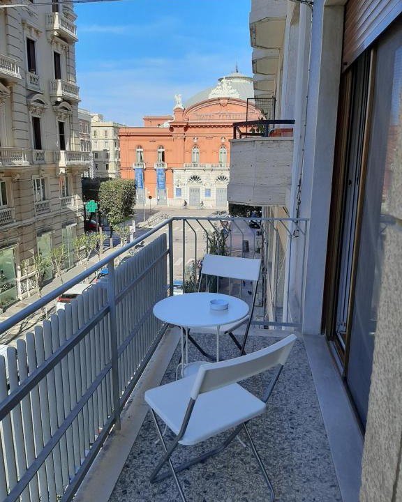 Bari City Centre Apartment | Spazio Sette a vista sul teatro Petruzzelli
