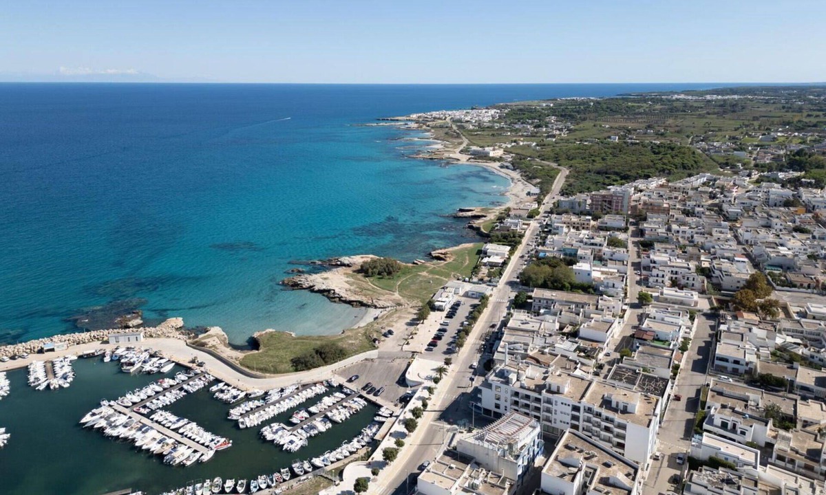 San Foca Villa | Stunning villa for 4 guests with WIFI, A/C and TV, close to Otranto