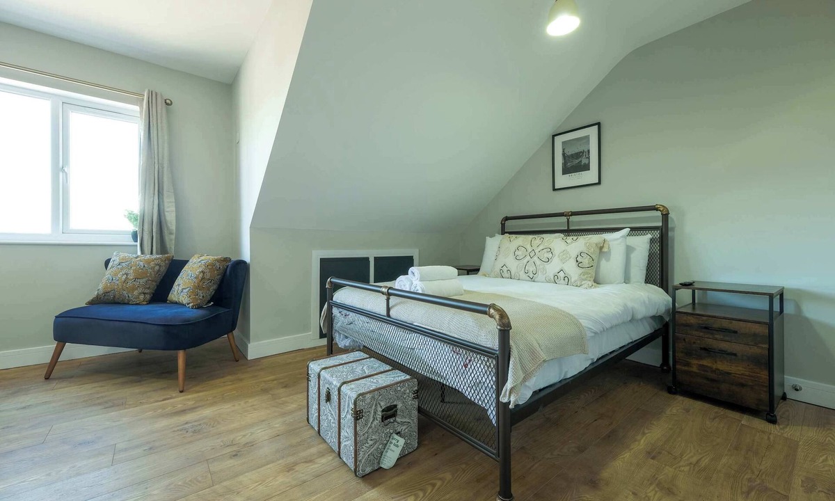 Bradley Stoke Apartment | The Willow - Studio 22