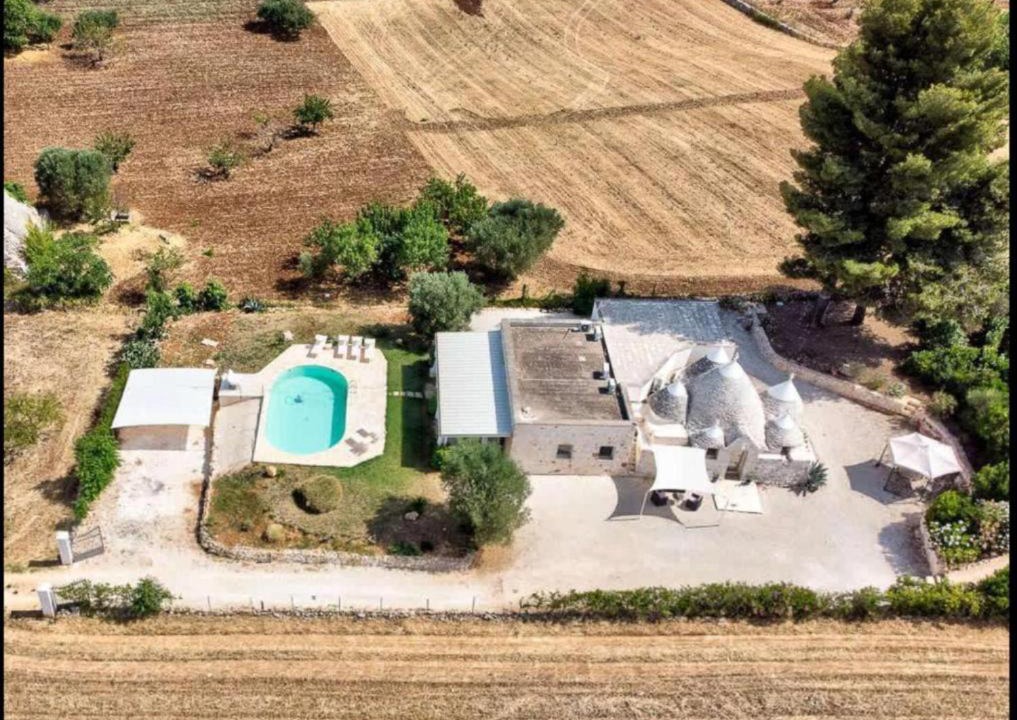 Ceglie Messapica Villa | Trullo Paradise with pool