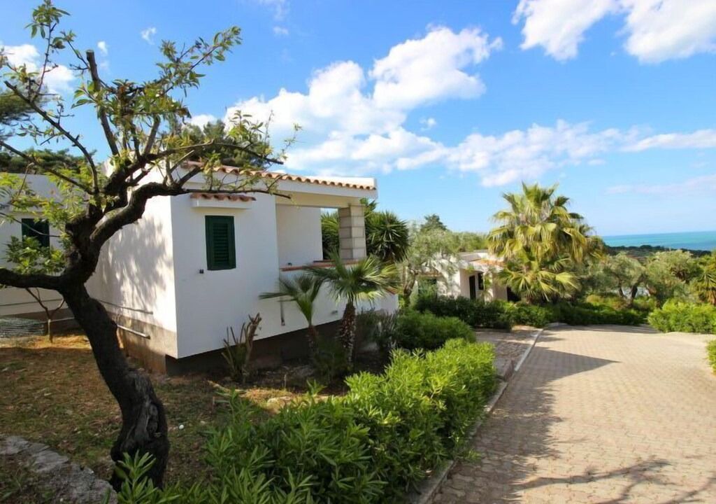 Defensola House | Vacation home Passo dell'Arciprete in Vieste - 2 persons, 1 bedrooms